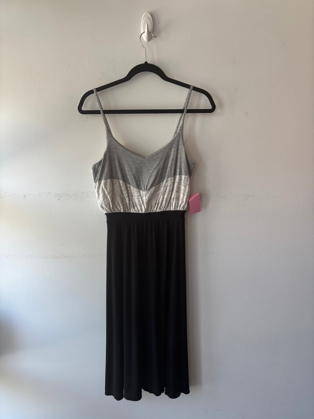 Robe grise bas noir bretelle| AFAF-14 (XS fait small)