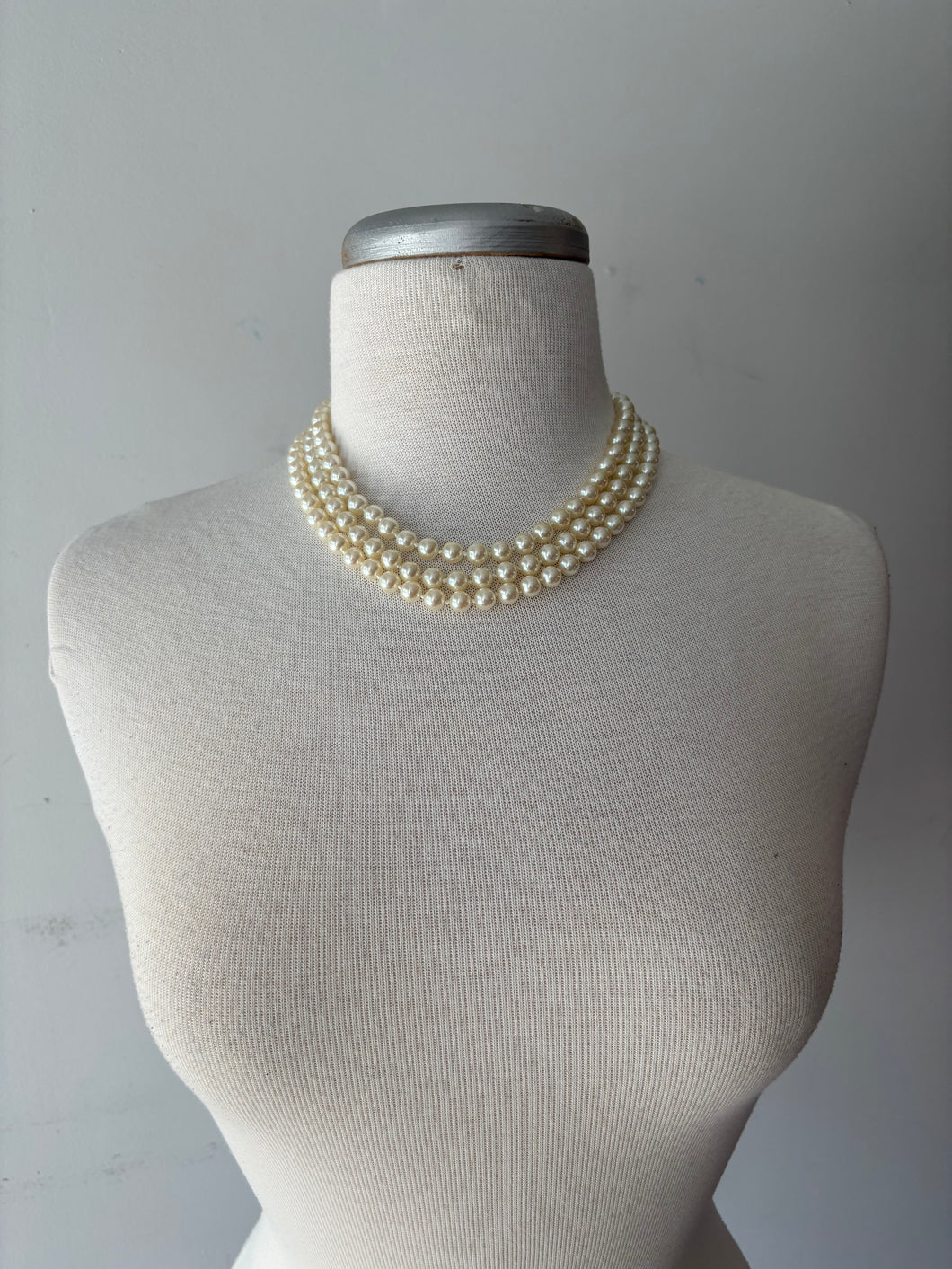 Collier fausses perles, 3 rangs | LGROL-09