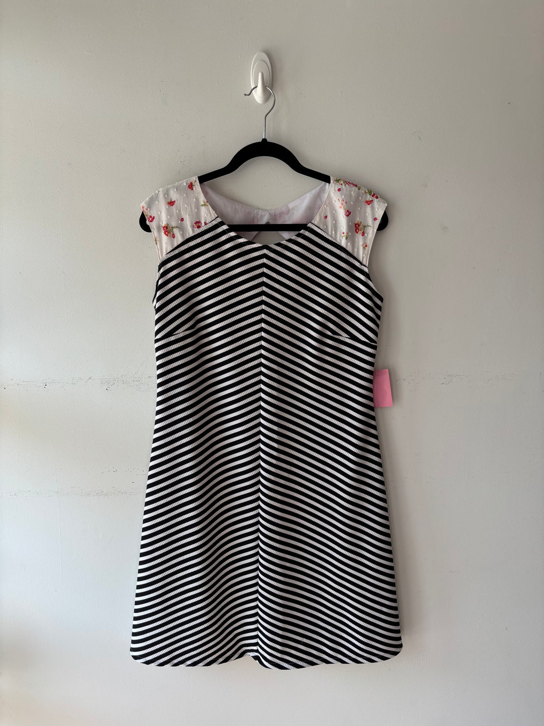 Robe rayée noire et blanc sans manche | CJOL-01 (XL fait petit)