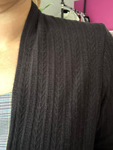 Charger l&#39;image dans la galerie, Veste courte tricot noir | Pinkmuchacha&#39;
