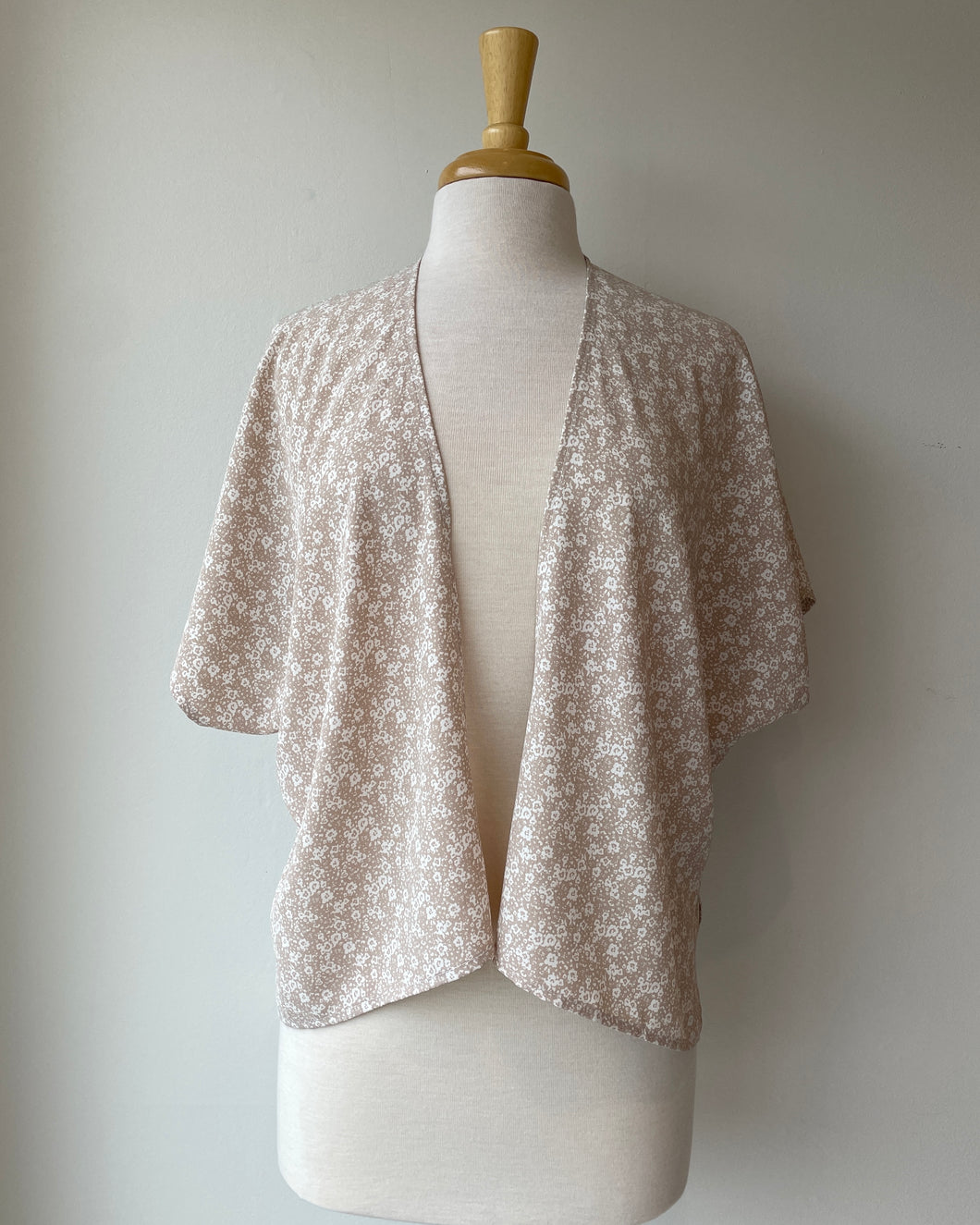 Kimono Court petit imprimé beige (Pinkmuchacha)