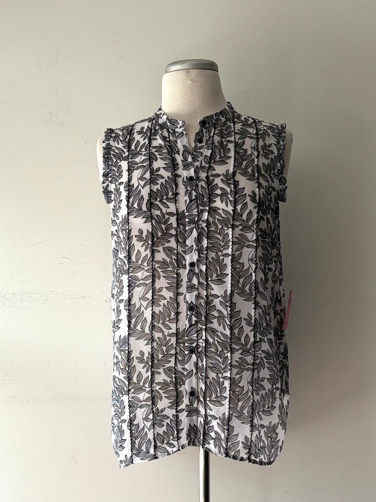 Haut blanc, motif noir, boutons, transparence, plus long au dos, pas manche | MNDUH-94 (L)