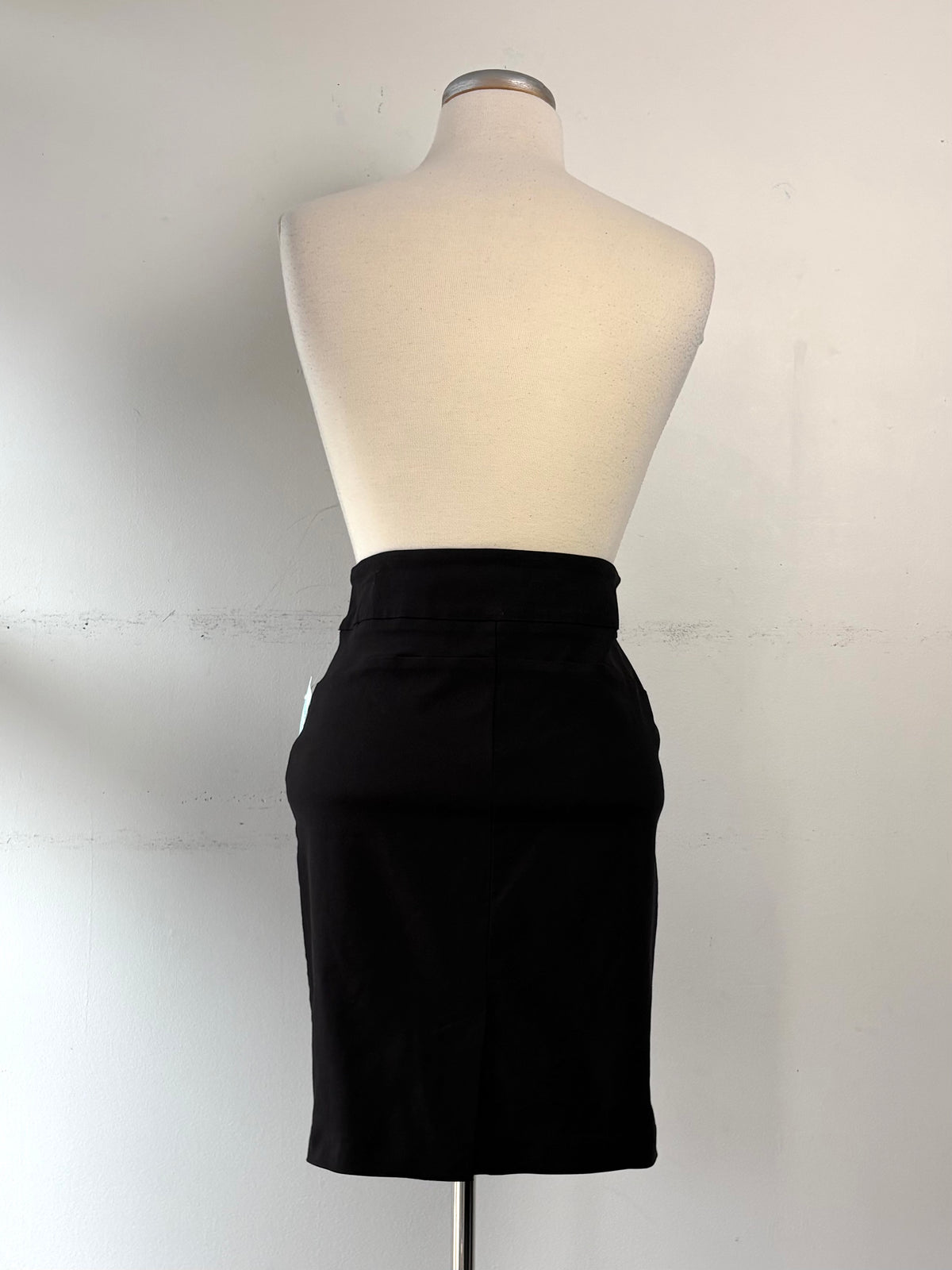 Jupe noire droite, bande de taille | MNDUH-122 (S)