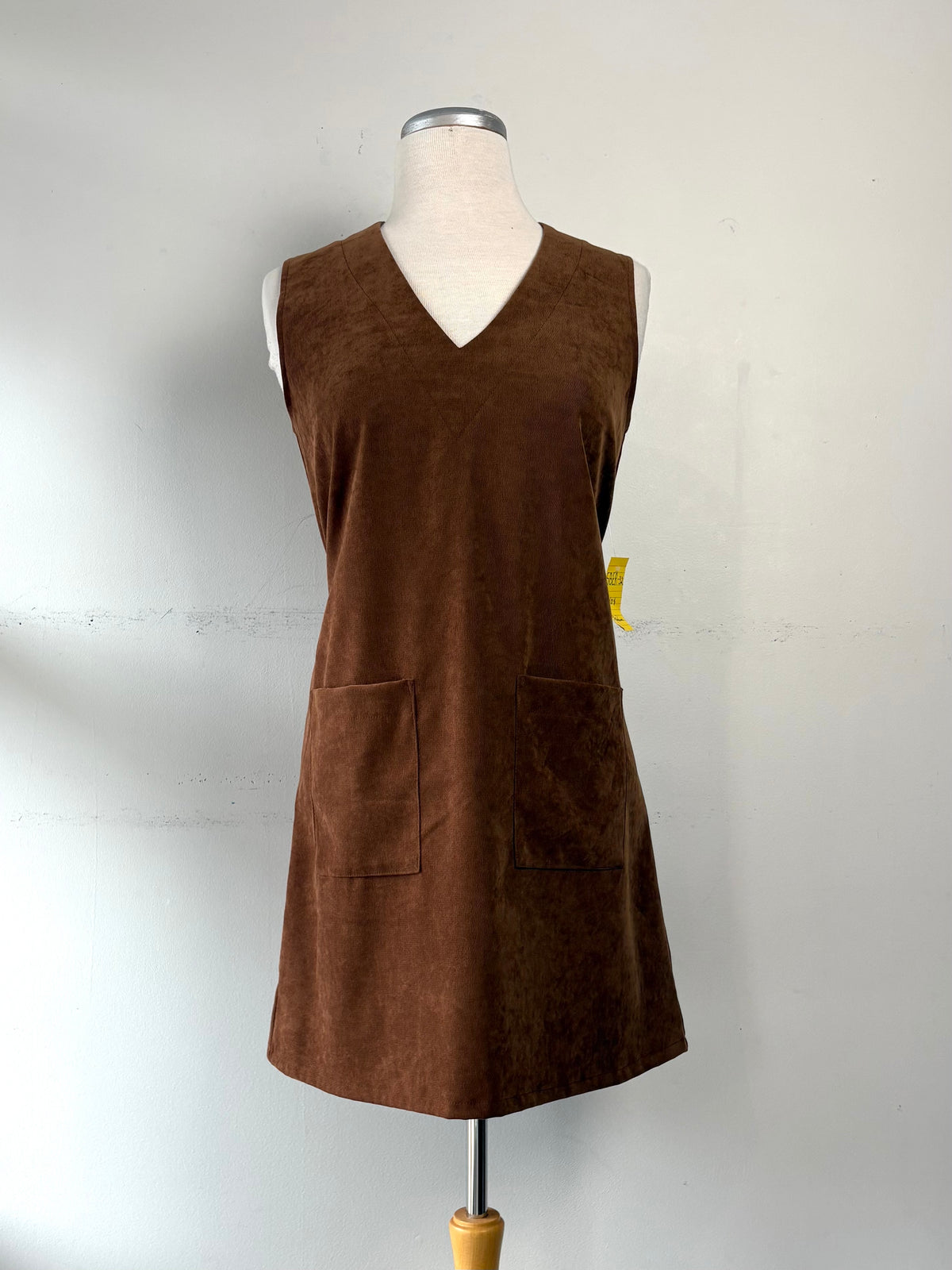 Jumper cognac Mia, poches, encolure en V | SBER-32 (M)
