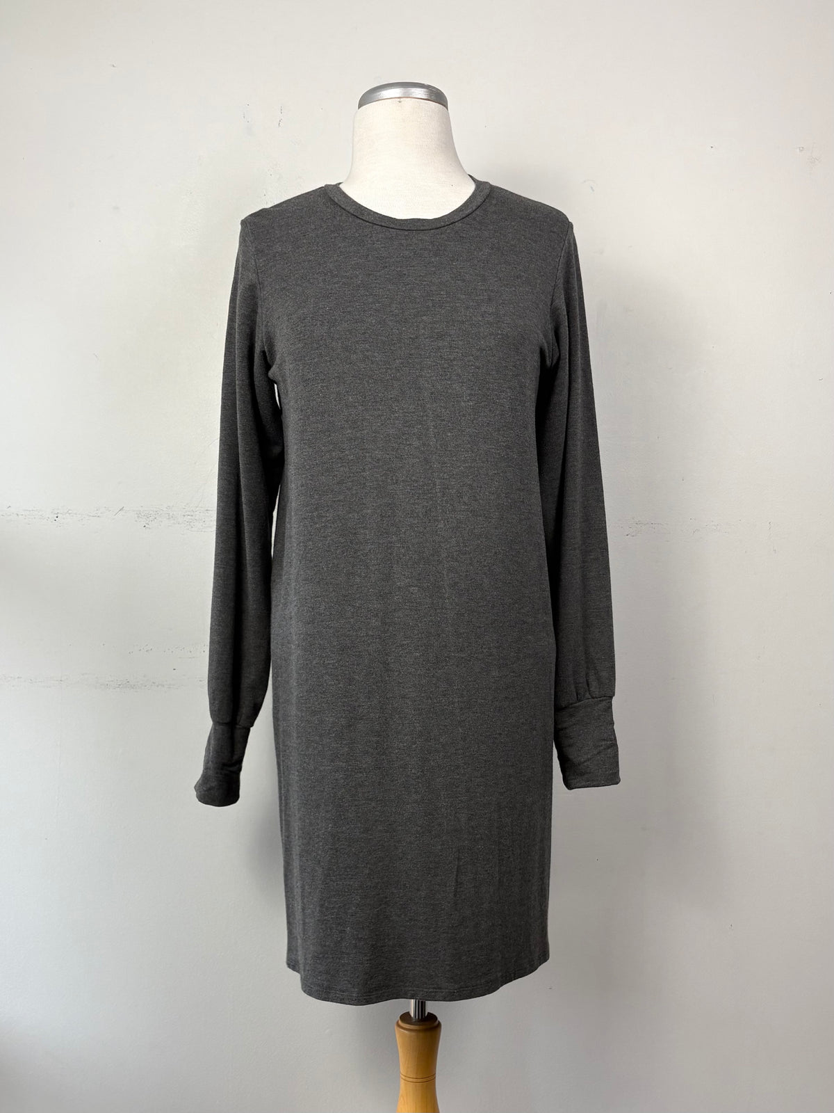 Robe grise coton ouaté, manche longue, encolure en rond | PINK-614 (M)