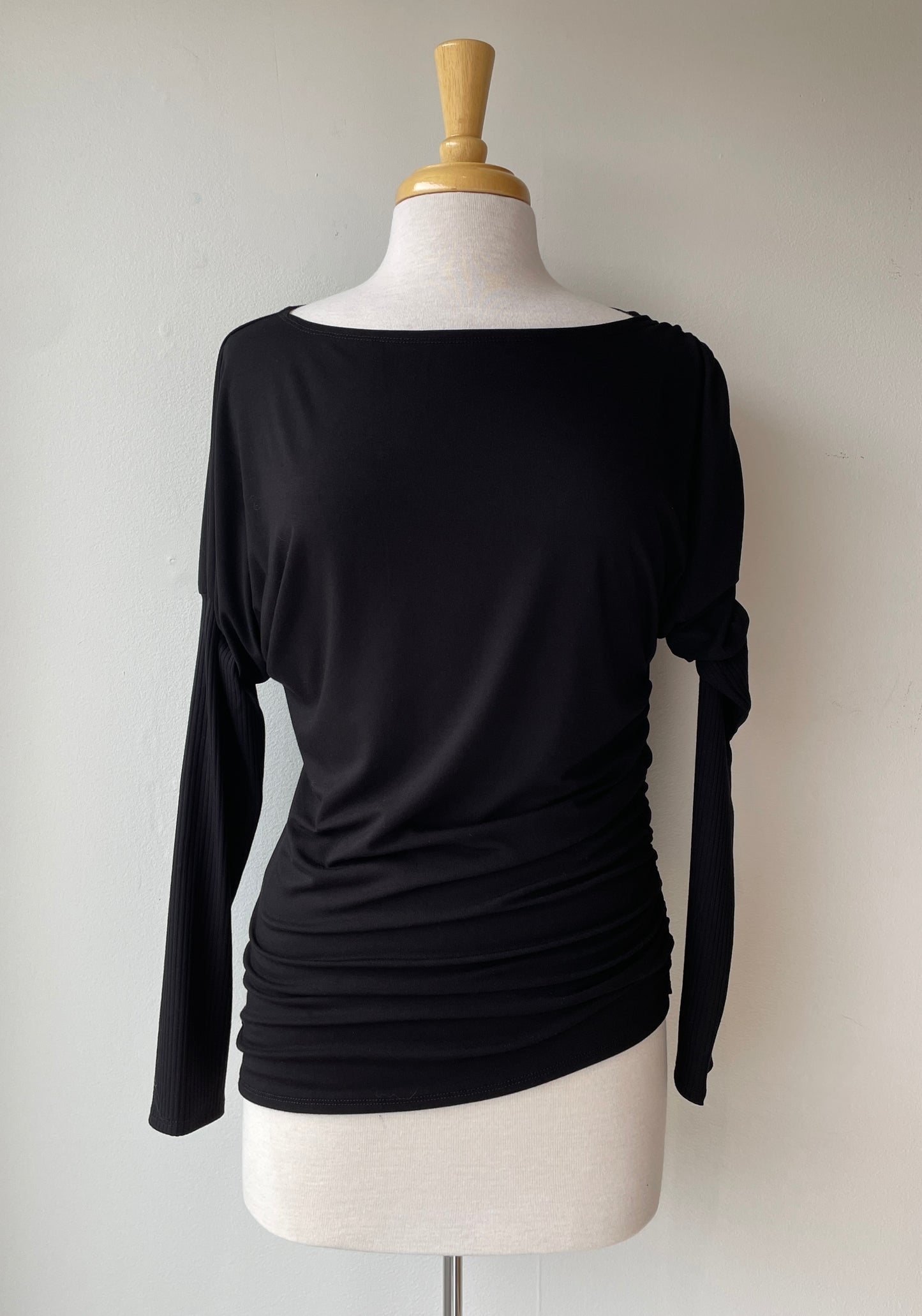 Haut asymétrique froncé | Salomé (Pinkmuchacha)