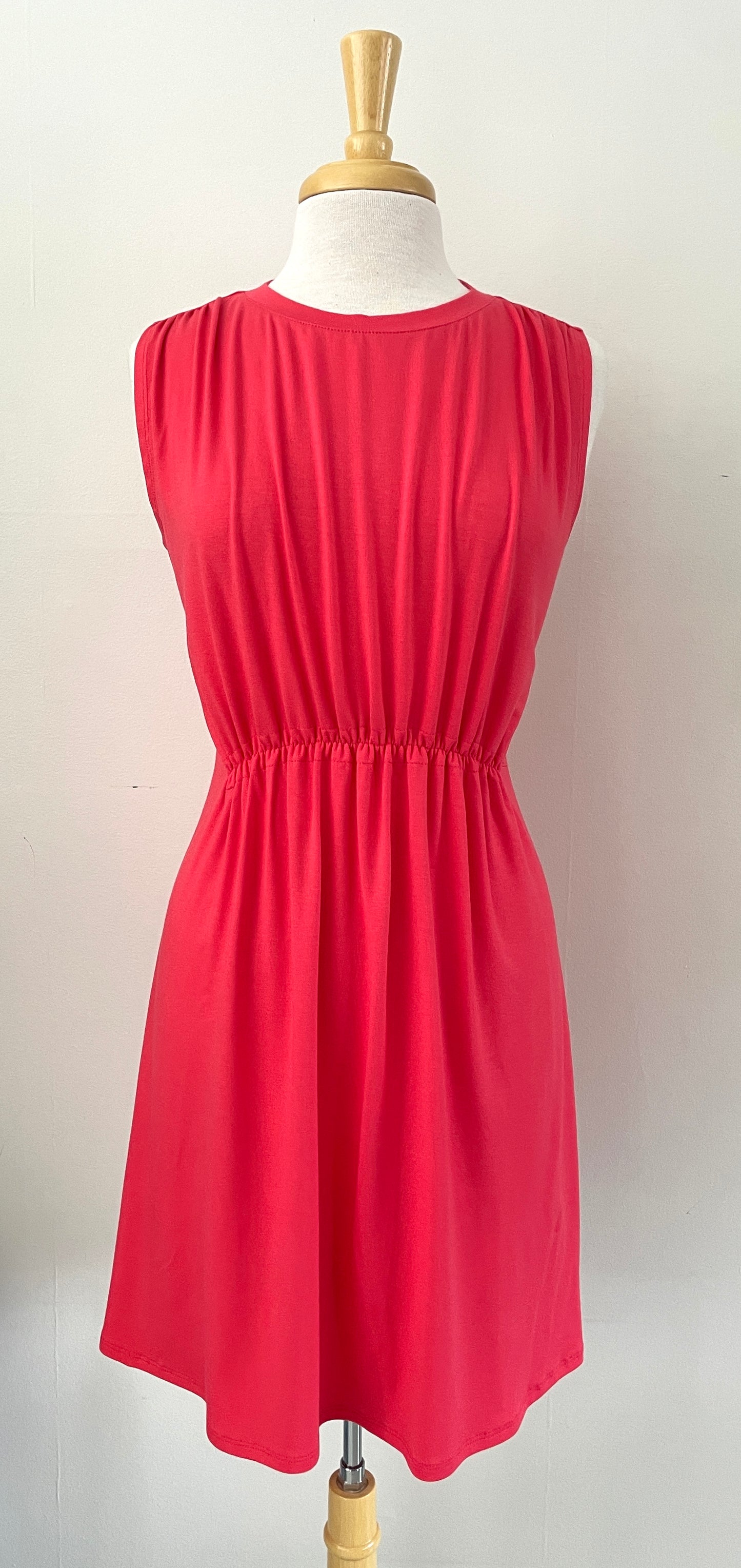 Robe d'été confortable, sans manche | Victoire (Pinkmuchacha)