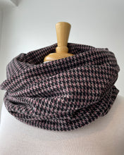 Charger l&#39;image dans la galerie, Foulard d&#39;hiver pied-de-poule + chouchou (Pinkmuchacha)
