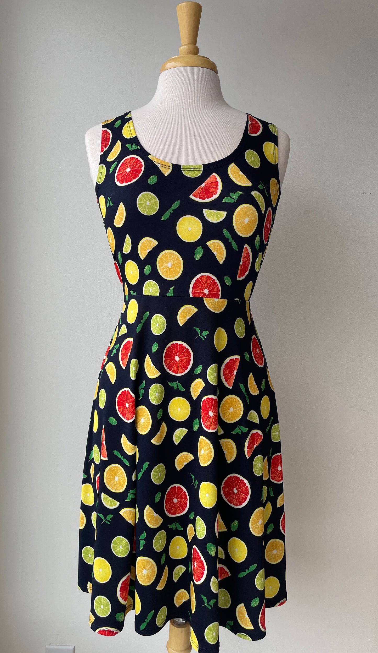 Robe d'été infroissable imprimée fruits | Pomelo (Pinkmuchacha)