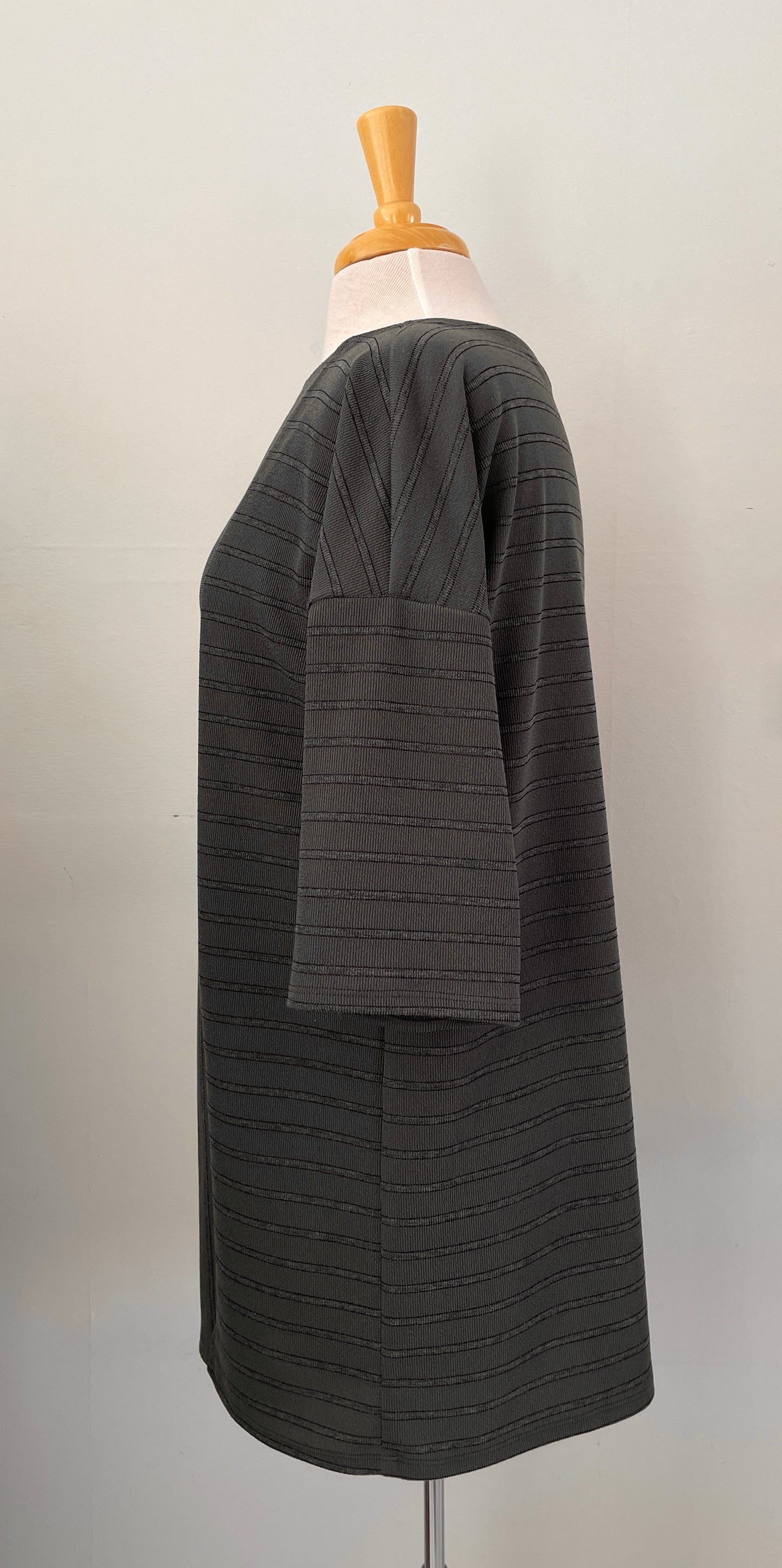 Chandail ample kaki, manches 3/4, col bateau |  Avocado (Pinkmuchacha)