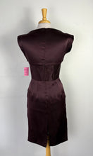 Charger l&#39;image dans la galerie, Robe prune satinée, pas manche, poche, ceinturon | NMIL-16 (6 ans)
