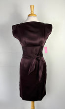 Charger l&#39;image dans la galerie, Robe prune satinée, pas manche, poche, ceinturon | NMIL-16 (6 ans)
