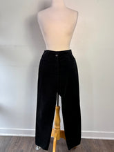 Charger l'image dans la galerie, Pantalon long noir velours | FTHI-25 (8 ans)

