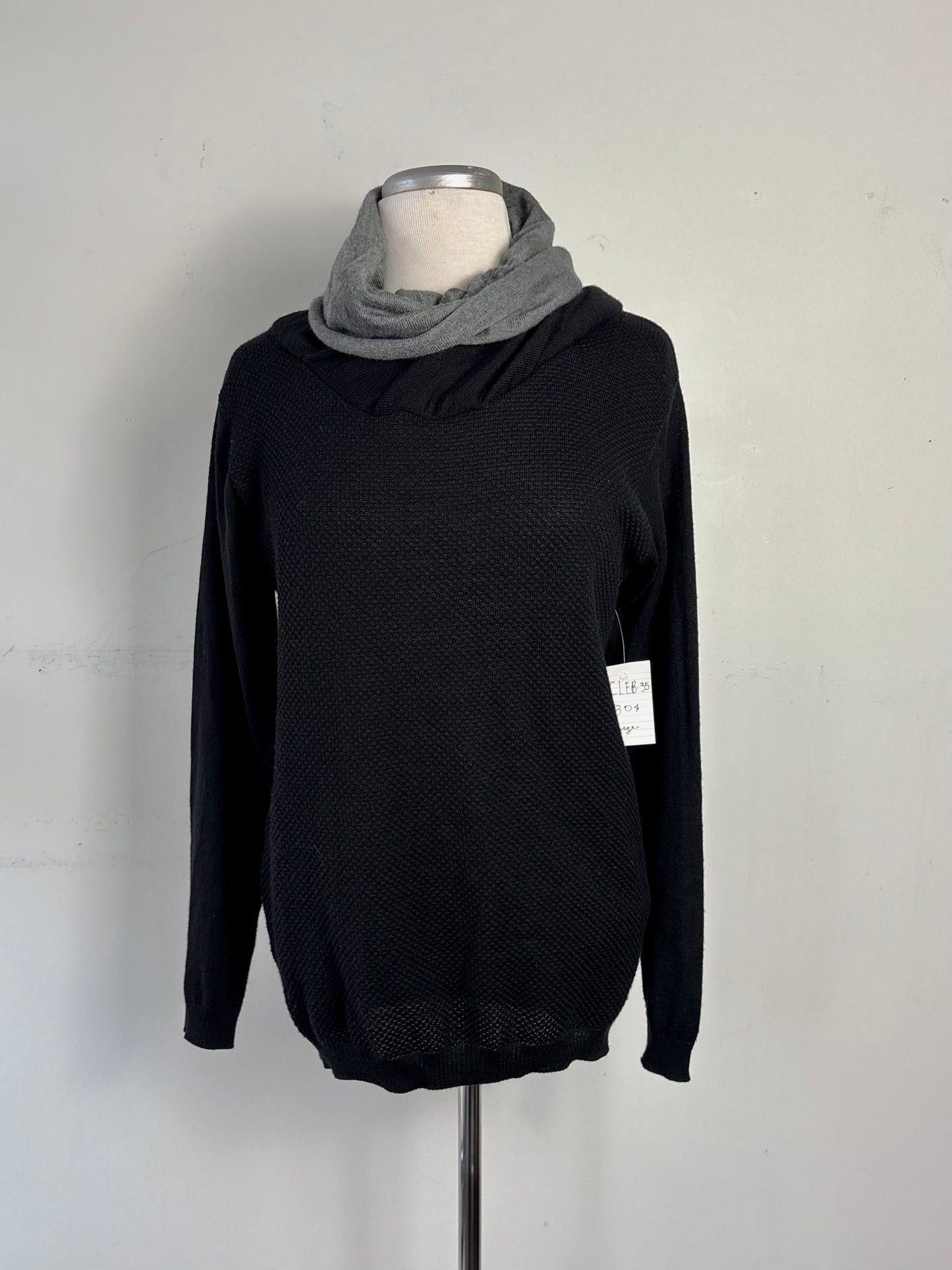 Chandail noir, col tombant gris pâle, manche longue | LCLEB-35 (L)