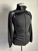 Charger l'image dans la galerie, Veste grise/noire  col montant | MKHA-06 (4 ans)
