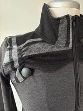 Charger l'image dans la galerie, Veste grise/noire  col montant | MKHA-06 (4 ans)
