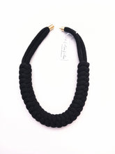 Charger l&#39;image dans la galerie, Collier Ari Snake Knot
