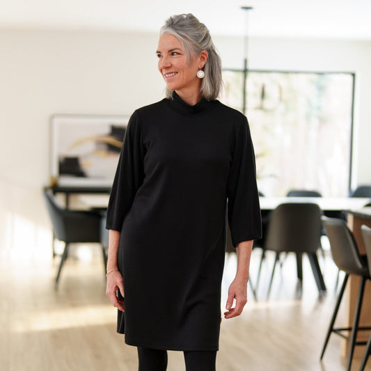 Robe noire Témiscouata Rien ne se perd, tout se crée, vue portée de face