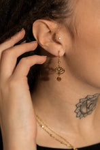Charger l&#39;image dans la galerie, Boucles d&#39;oreilles Lotus
